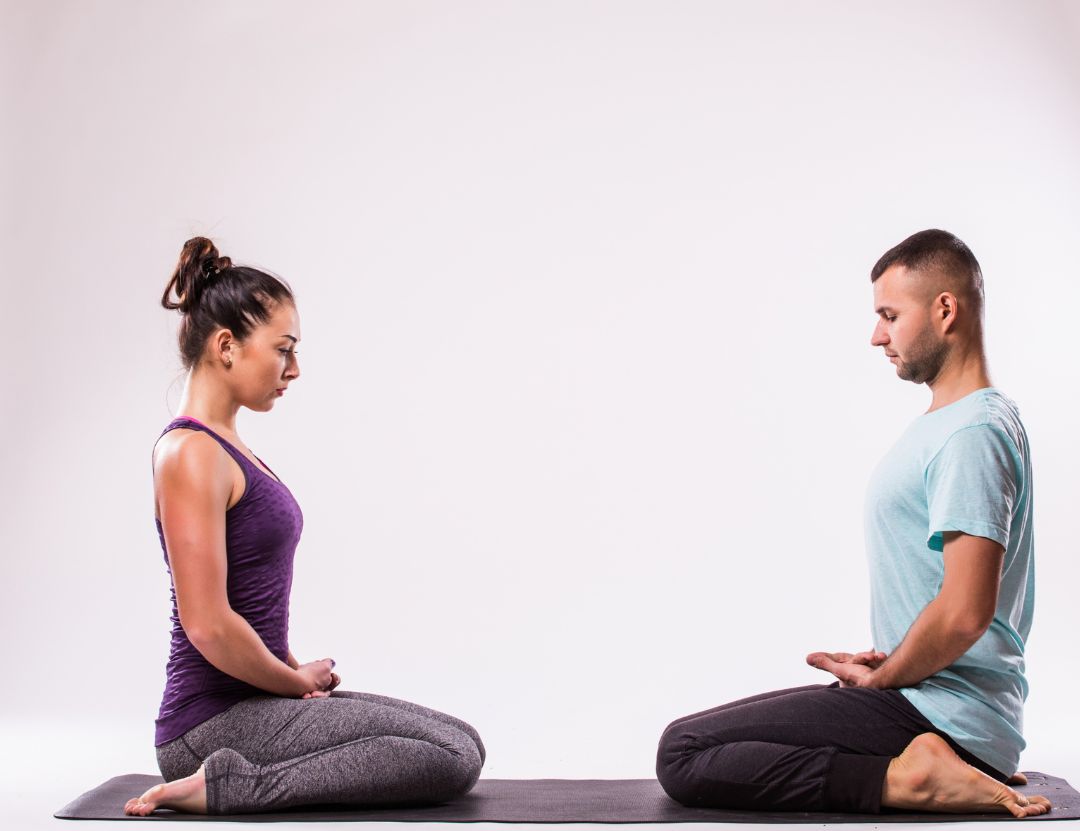 Therapeutic Yoga vs Regular Yoga – Best Yoga Therapists at Samatvam Wellness